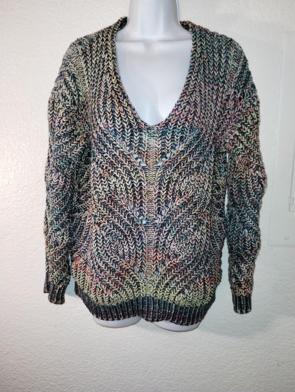 By Anthropologie Chunky Multicolor V-Neck Women's Sweater sz Small